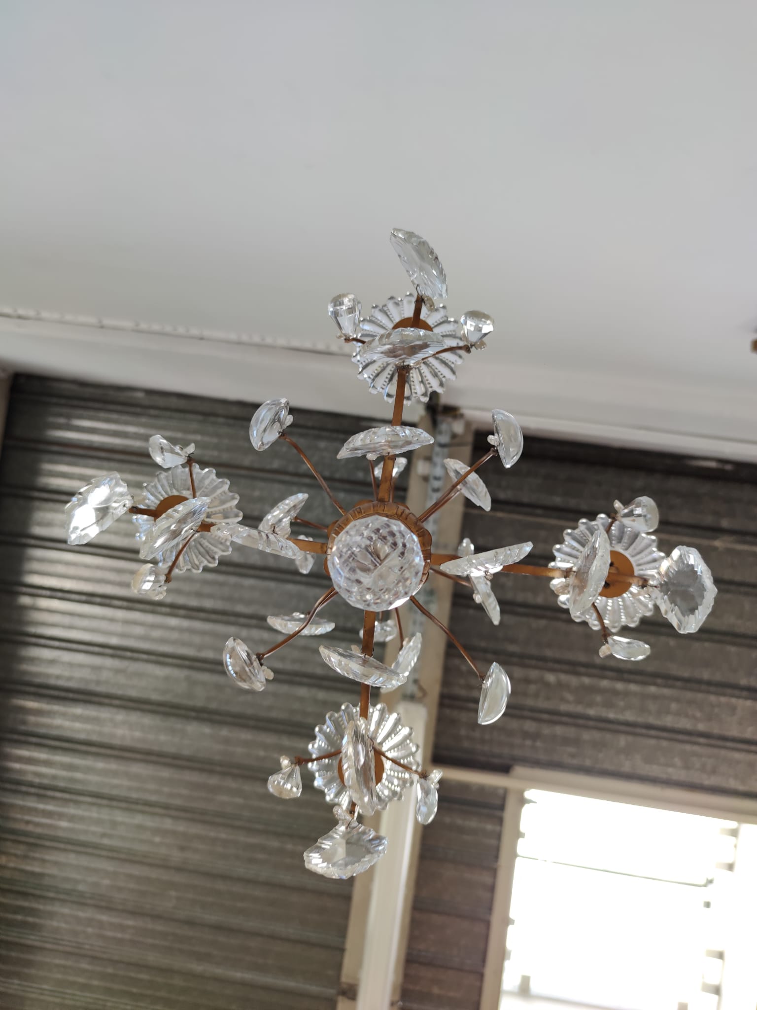 Small chandelier cage with pendants and brass frame louis XV style