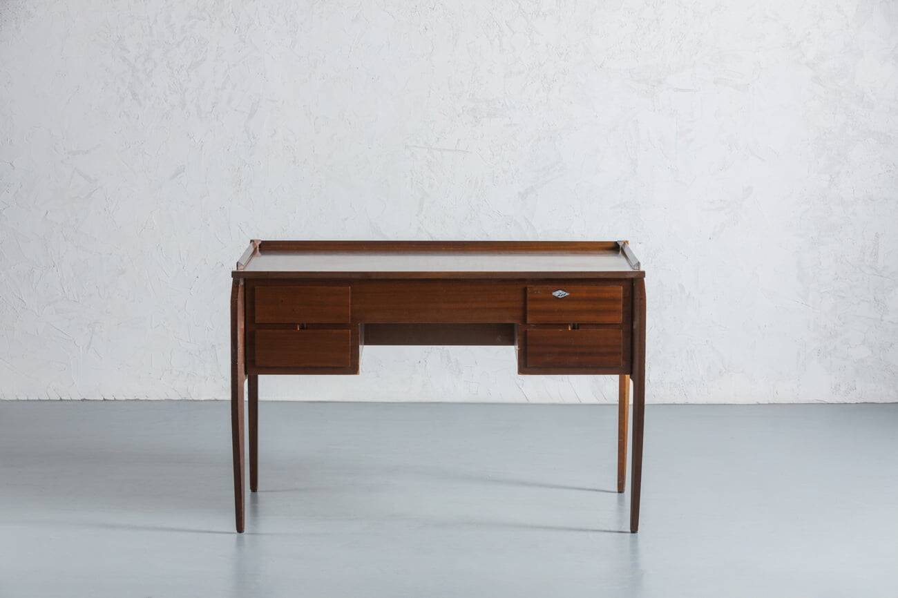 Vintage sleek mid-century desk by Gio Ponti for Dassi, Italy, 1960s
