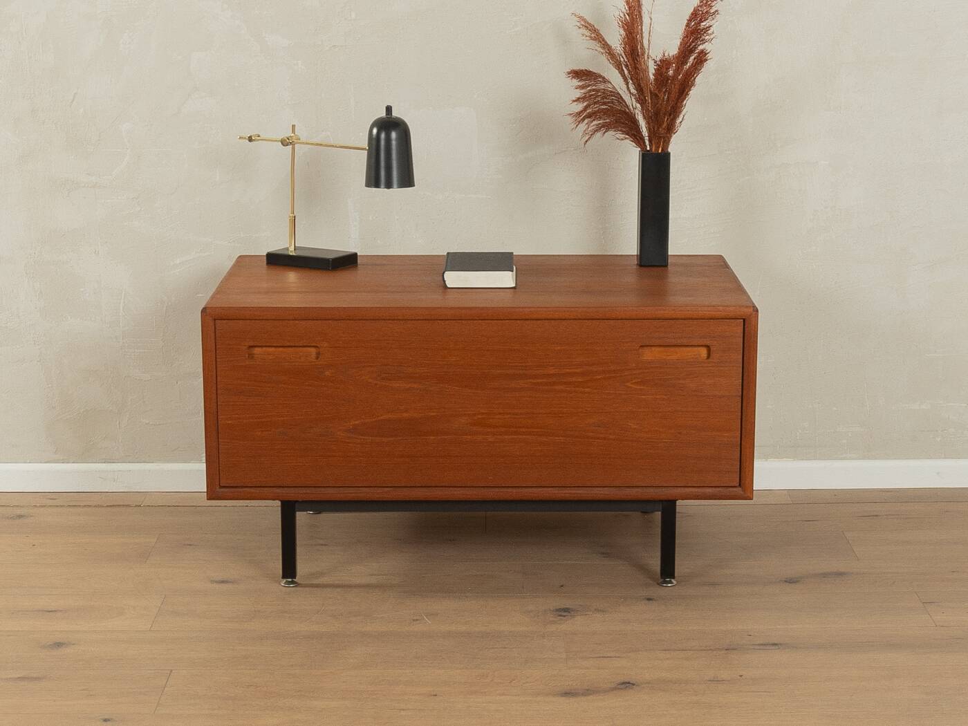 1960s Dresser