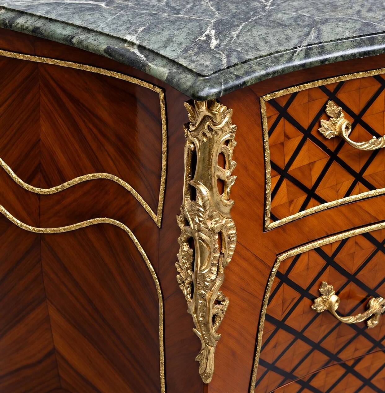 Louis XV-style chest of drawers by Fine Art & Co / 1970s