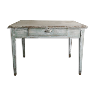 Farm table