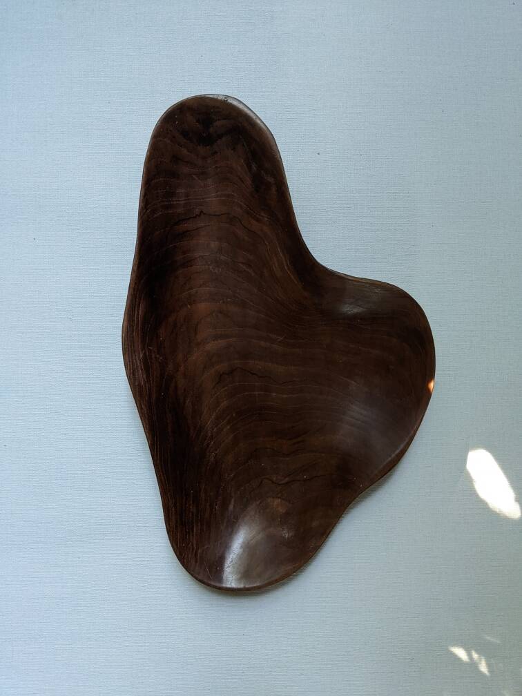 Empty wooden fruit bowl, handmade, slow decoration