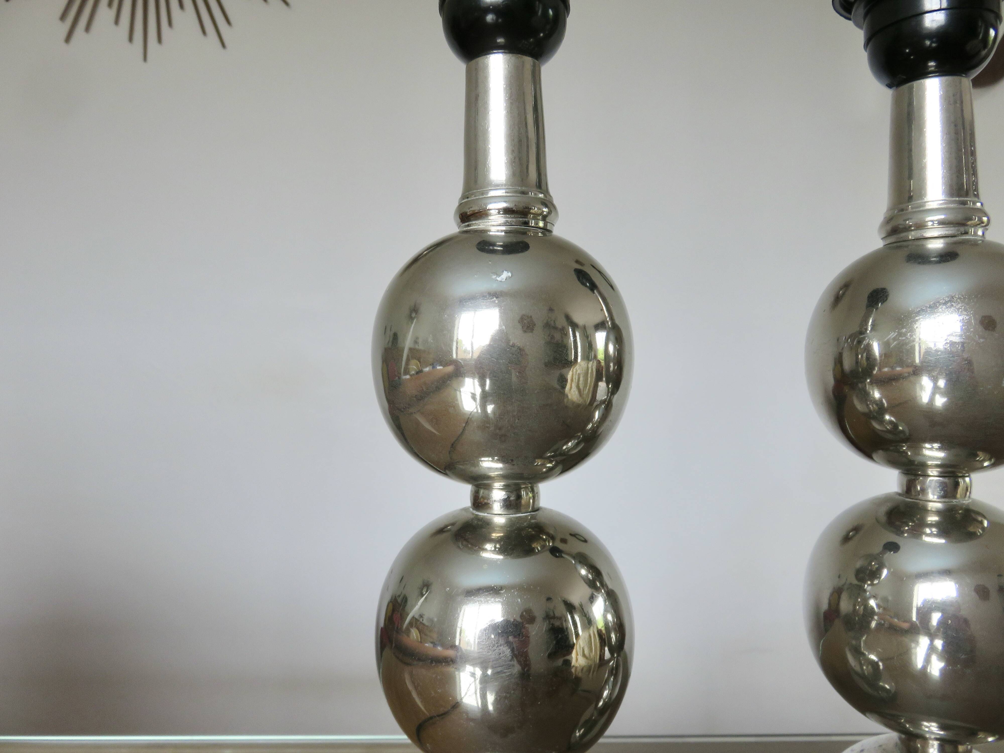 Paire de lampes en métal chromé années 70