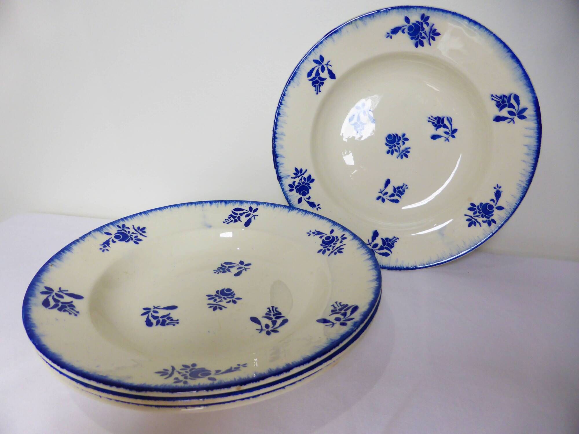 4 deep plates K&G Luneville model Loire 220507
