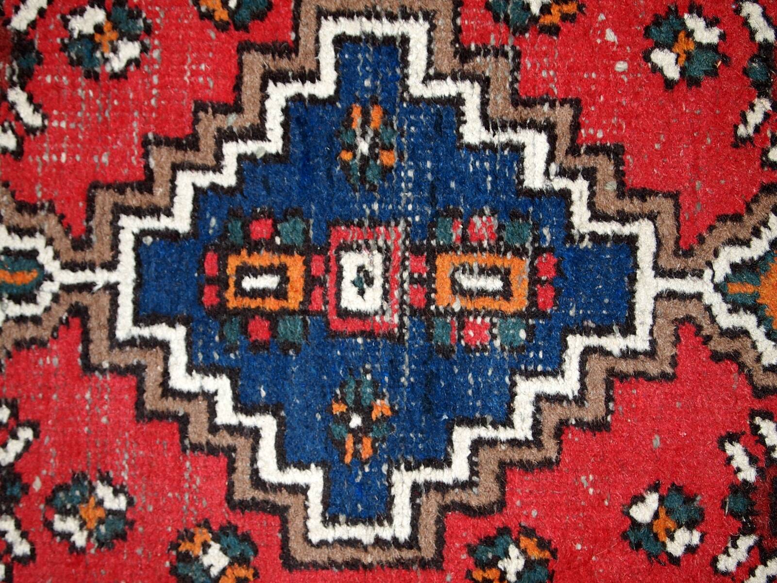 Tapis Vintage Hamadan en Laine, Années 1970, Élégance Traditionnelle
