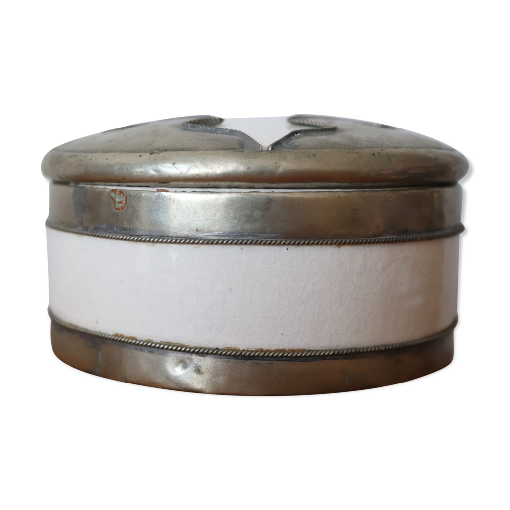 bo-te-russe-en-c-ramique-blanche-emmaill-e-et-m-tal-selency