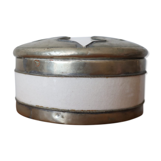 Russian box in white ceramic swaddled and metal