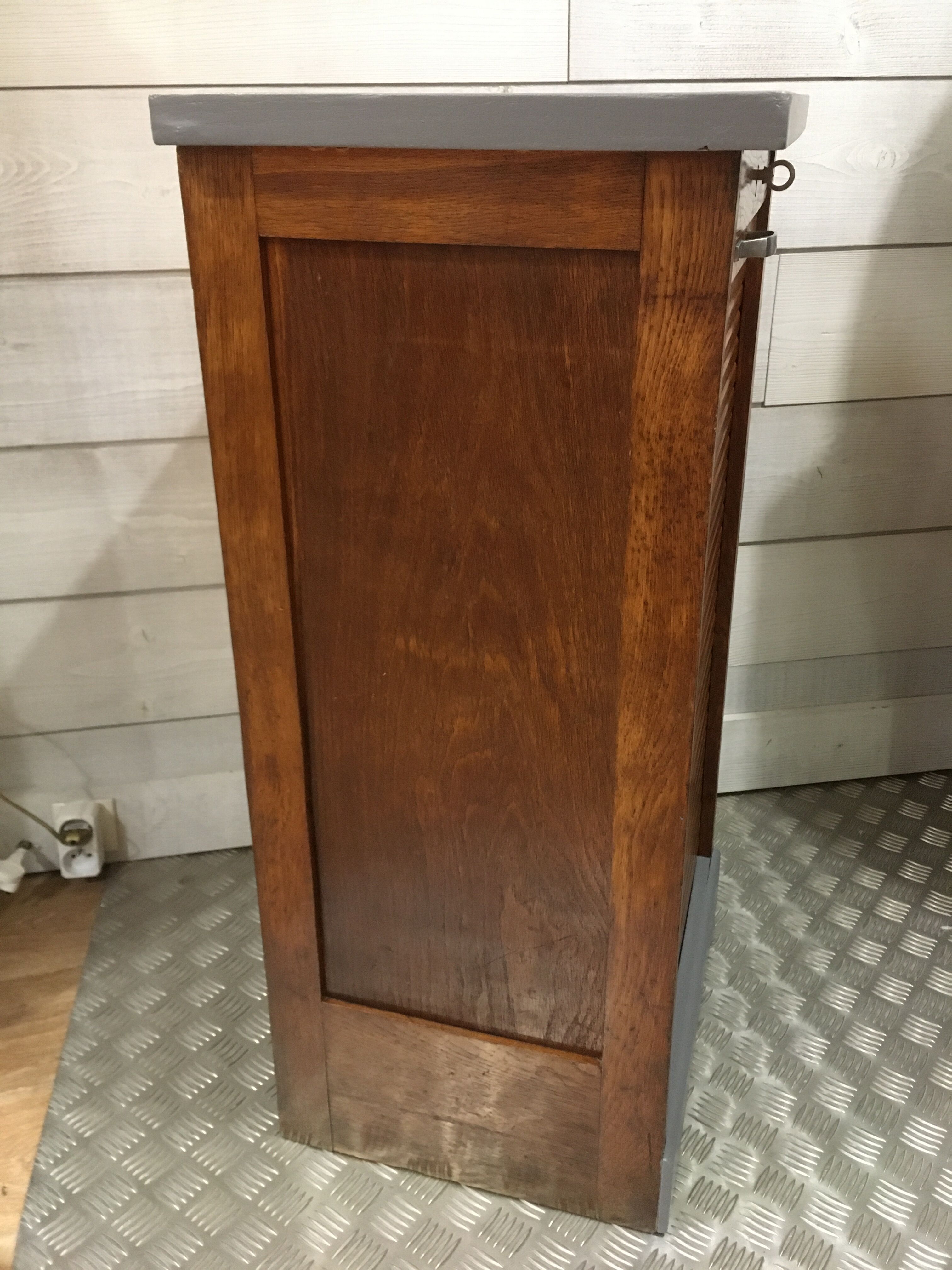 Meuble classeur à rideau