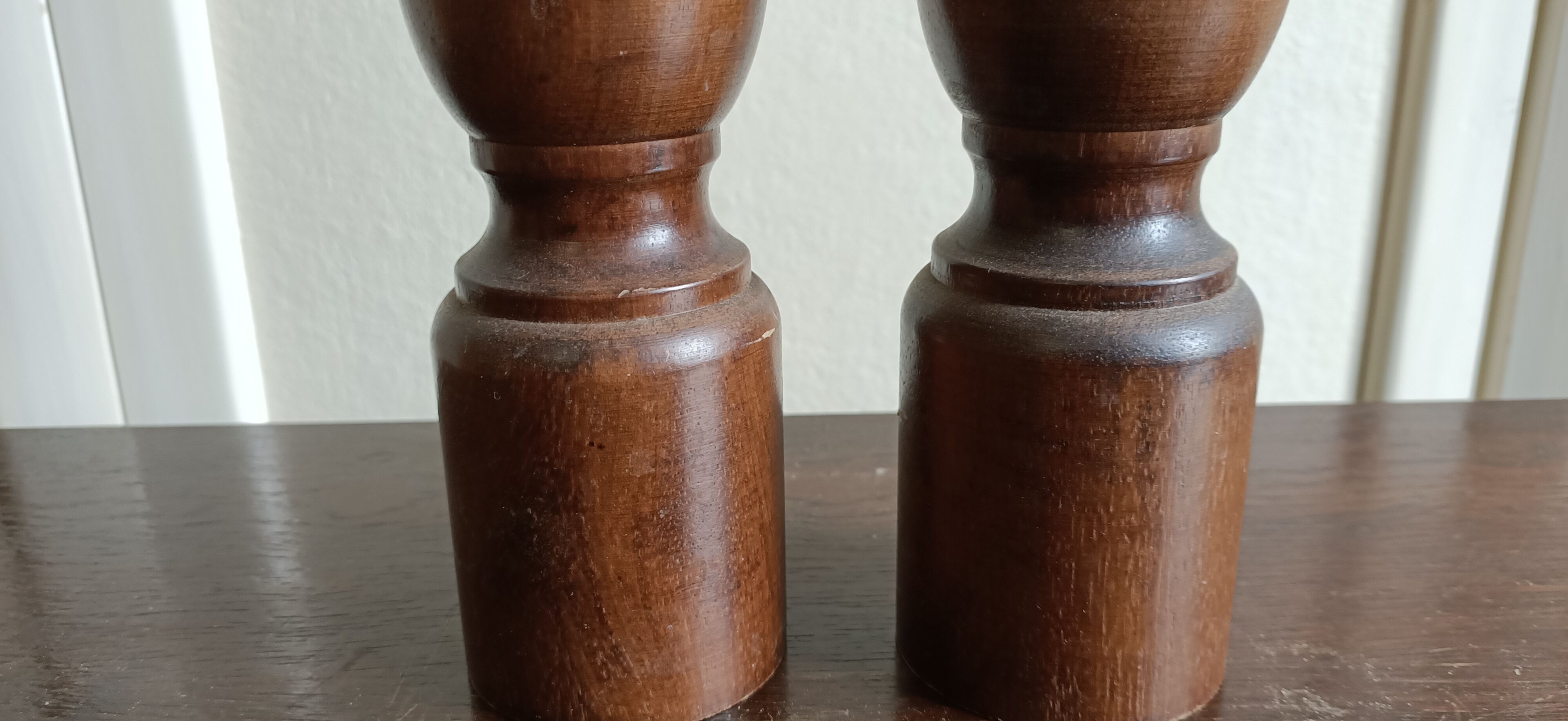 Set pepper and salt shaker in xxl wood