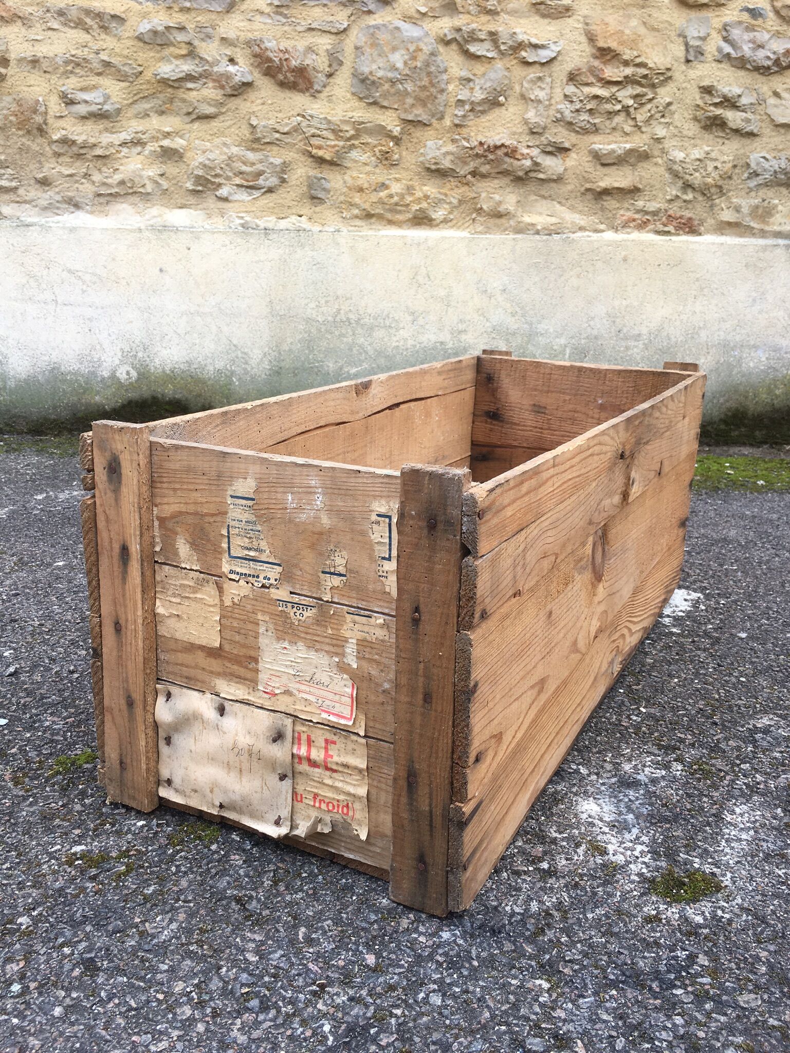Wooden crate