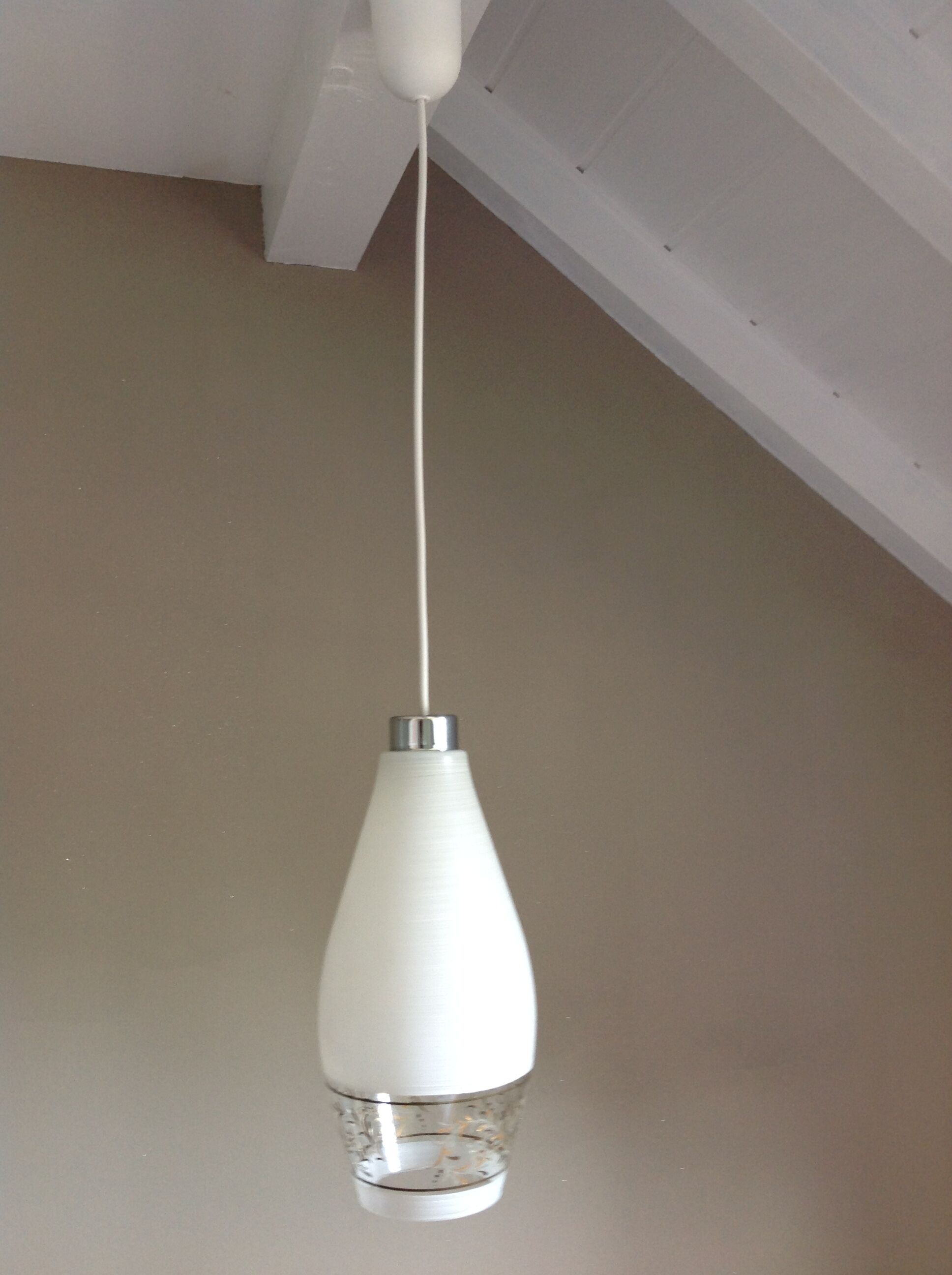White/vintage white glass tulip suspension 60-70