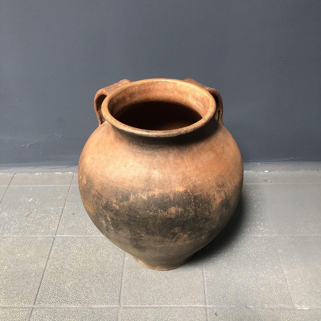 pottery
