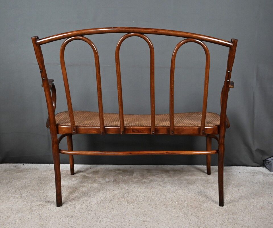 Curved beech bench, stamped J&J Kohn – Early 20th century