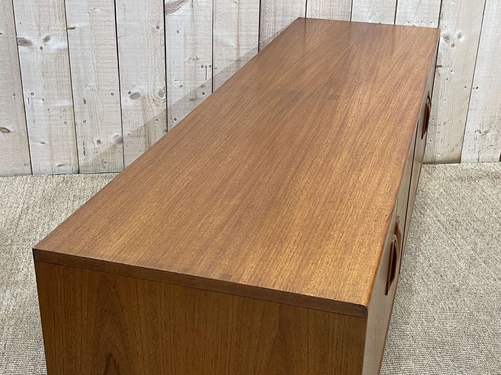 Row of the English brand Gplan in teak from the 70s