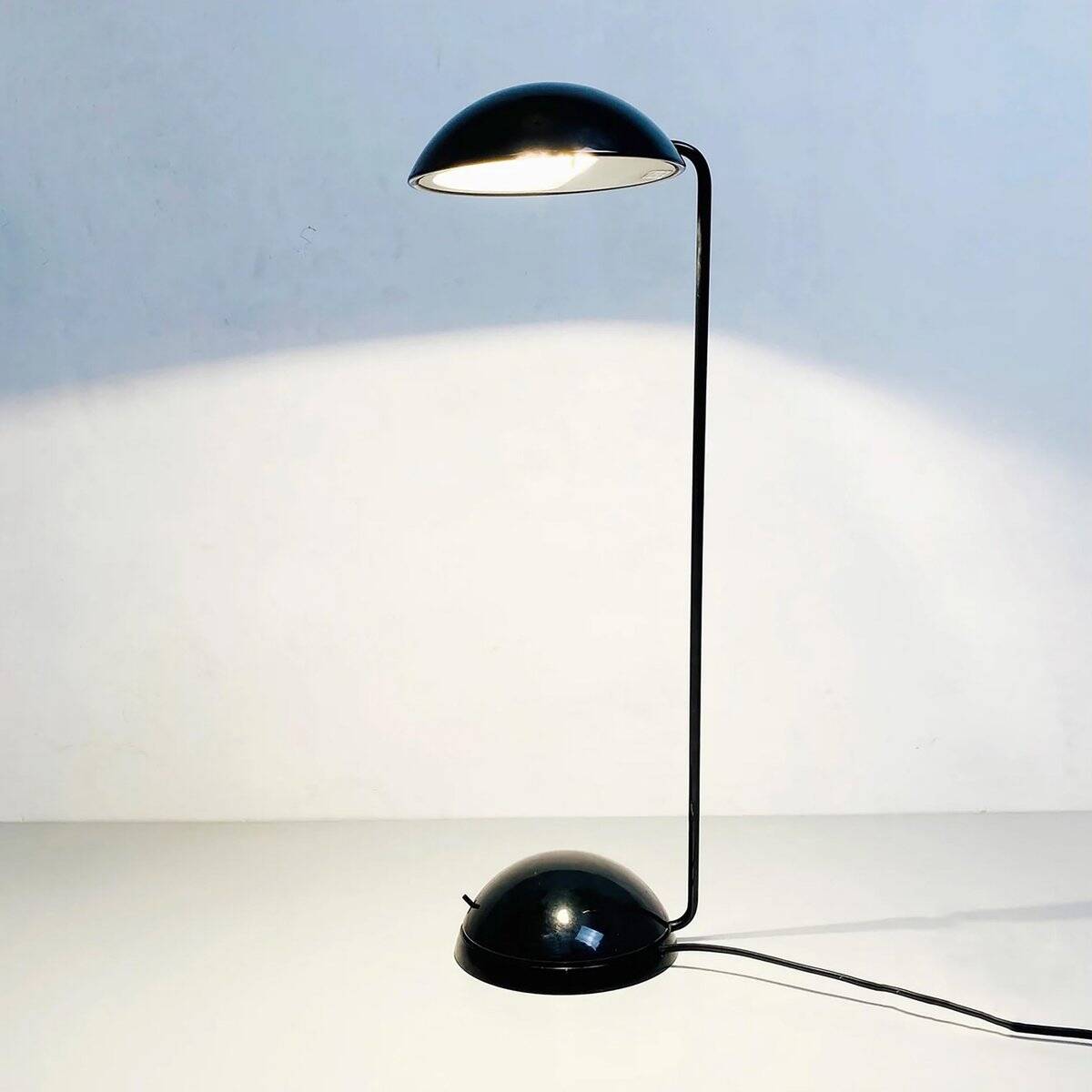 BIKINI adjustable desk lamp. Barbieri&Marinelli for Tronconi. Italy, 1980s.