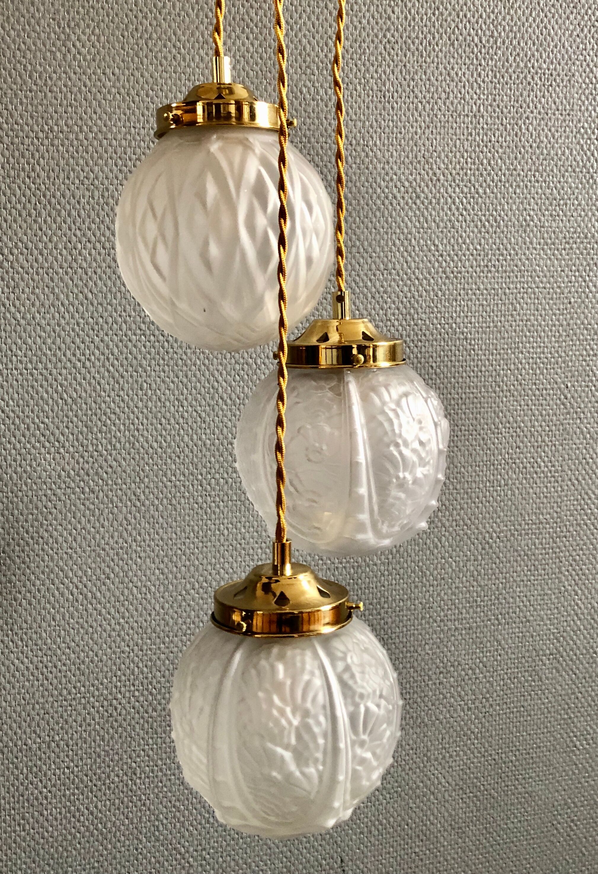 Suspension cascade three lights globes art deco vintage