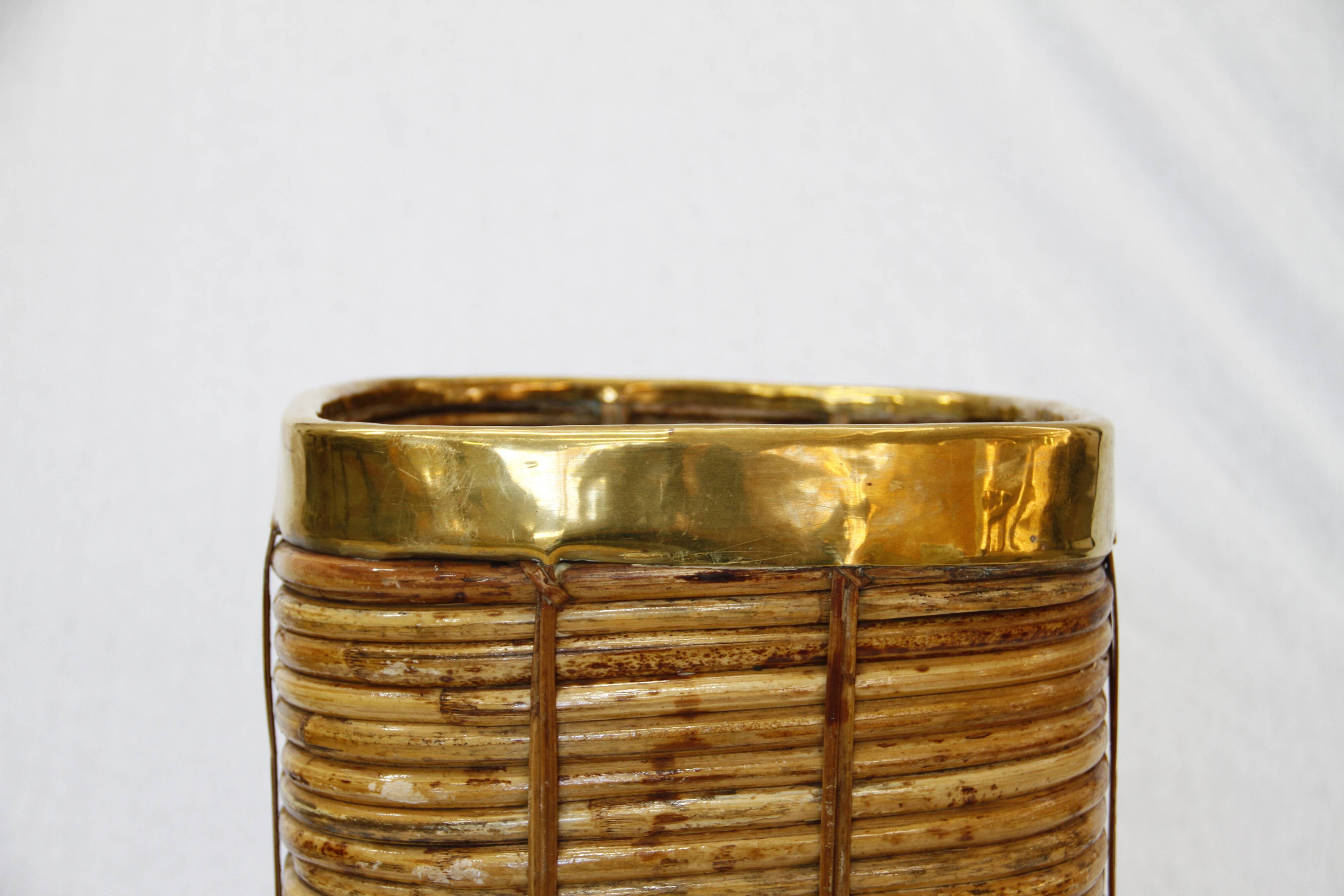 Rattan plant umbrella basket