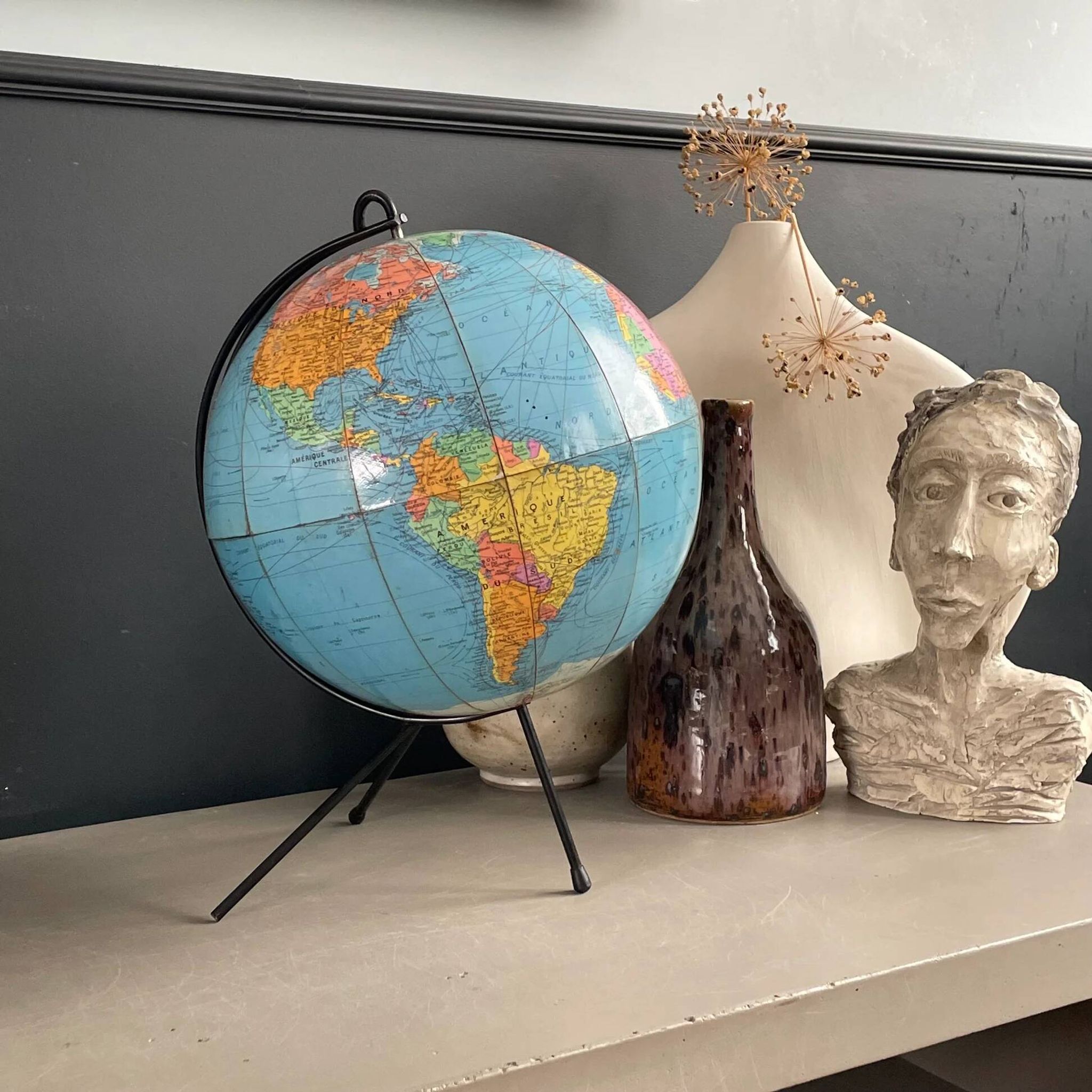 Vintage terrestrial globe Girard and Barrère - 1950s-60s - string base - Ref 1153