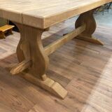 Oak table