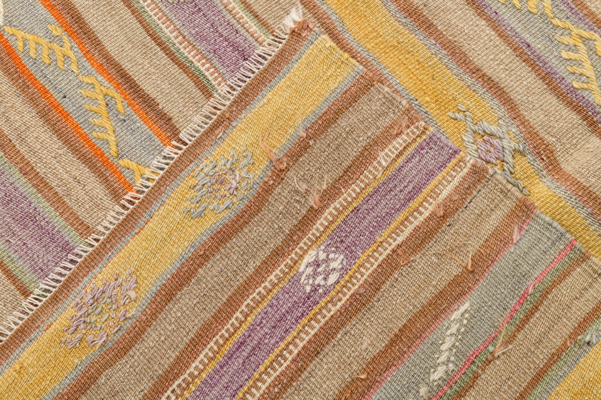 5x6 Soft Yellow & Purple Turkish Kilim, 168x135