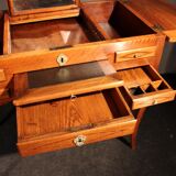 18th century hairdresser