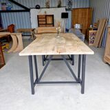 Table industrielle pieds acier bois massif