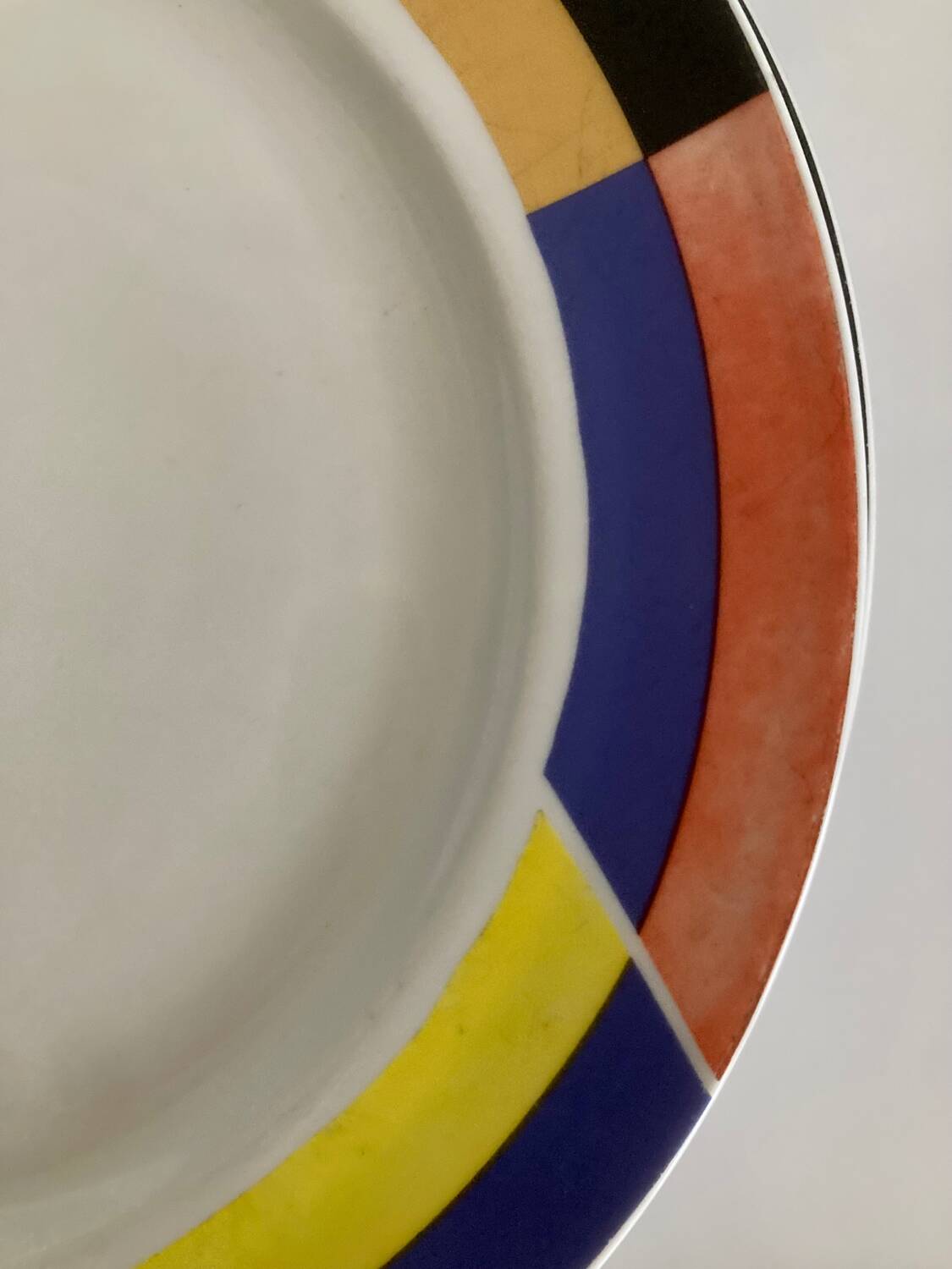 6 Memphis Style Dinner Plates by Habitat Vintage