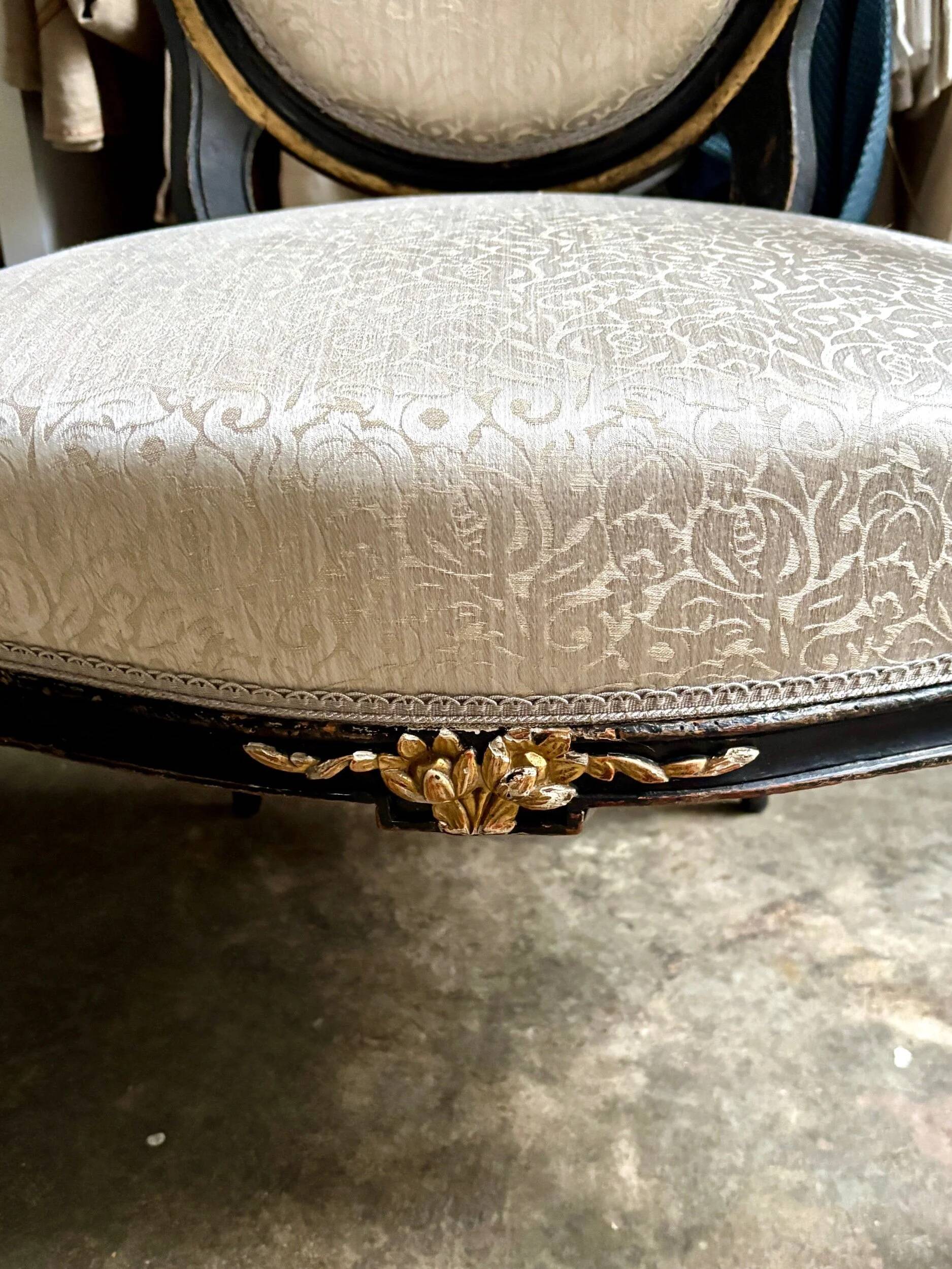 Cabriolet armchair with medallion back, Louis XVI period