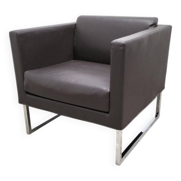 Brown leather armchair by Tacchini