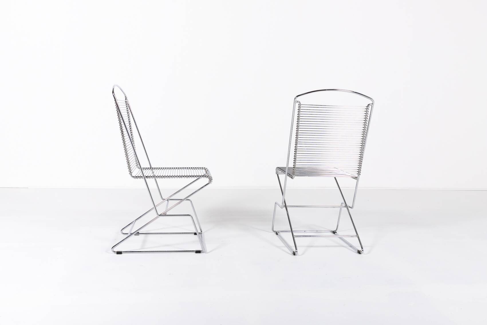 Set of 4 Vintage Architectural steel wire chairs, Italy