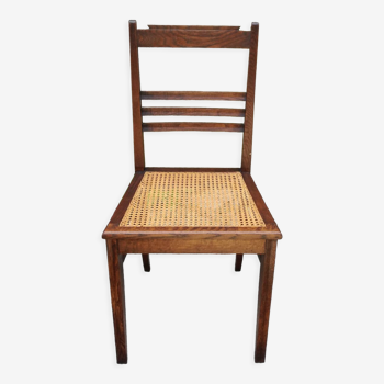 Living room chair with canning seat