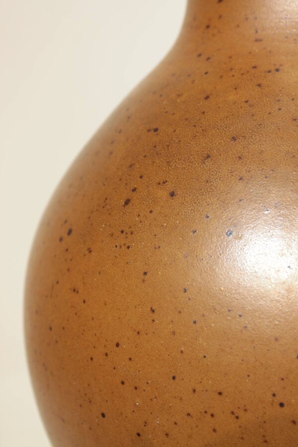 Grand pot en grès pyrité