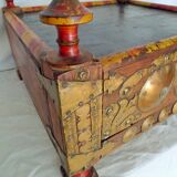 Table coffre peinture polychrome Inde