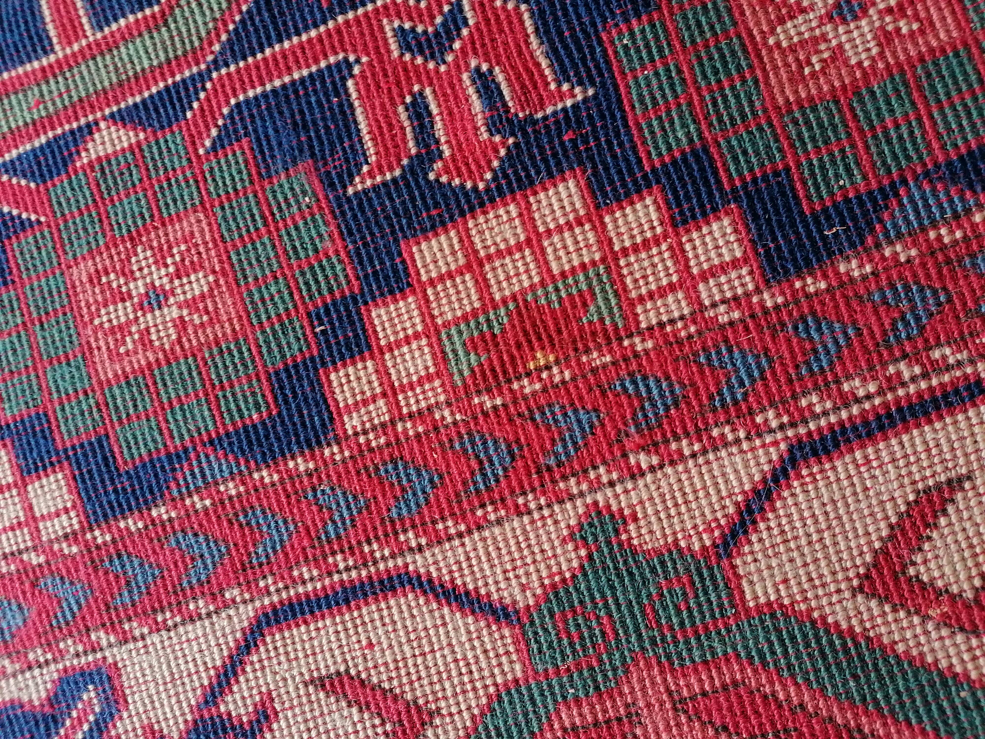 Antique Persian Heriz Afshar rug 200 x 276 cm