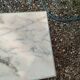 Table basse ancienne vintage avec plateau marbre