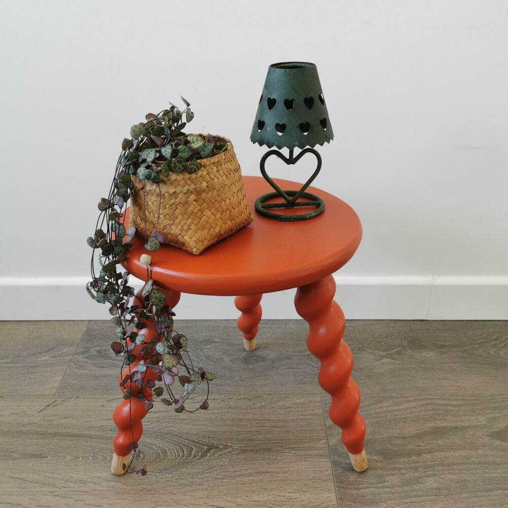 Tripod stool
