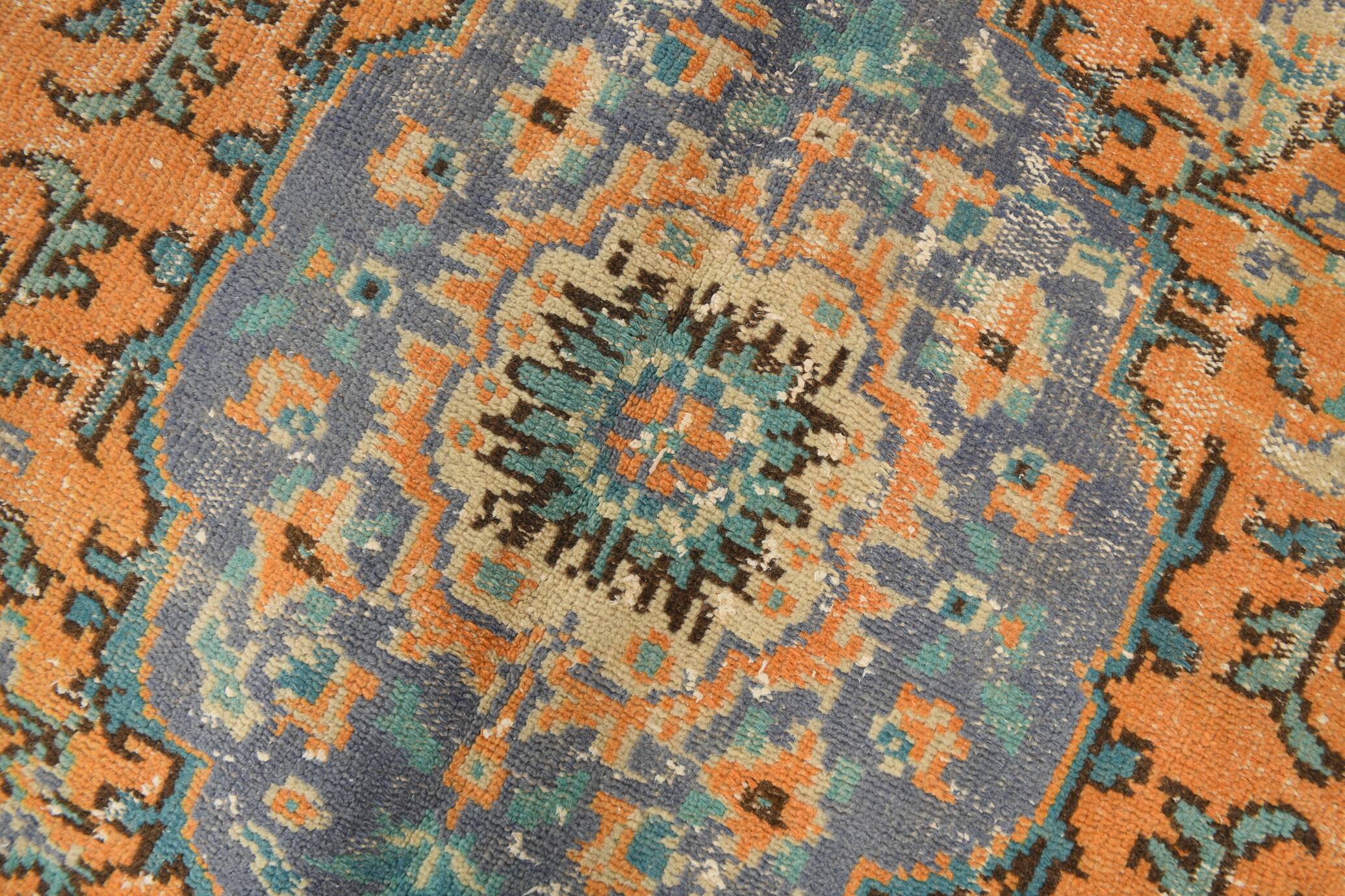 6x9 Vintage Peach Color Blue Medallion Handmade Vintage Rug, 175x290 Cm