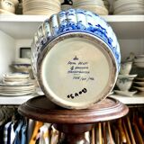 Royal Delft ginger jar in blue Dutch earthenware