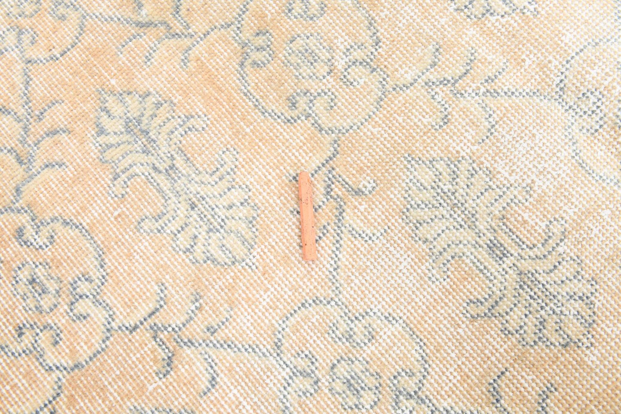 5x8 Shades Of Pale Orange Classic Turkish Vintage Rug, 140x238Cm SK 2296