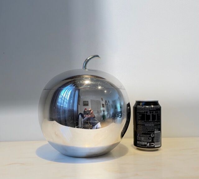Silver metal ice bucket Apple brand Luxium 1970