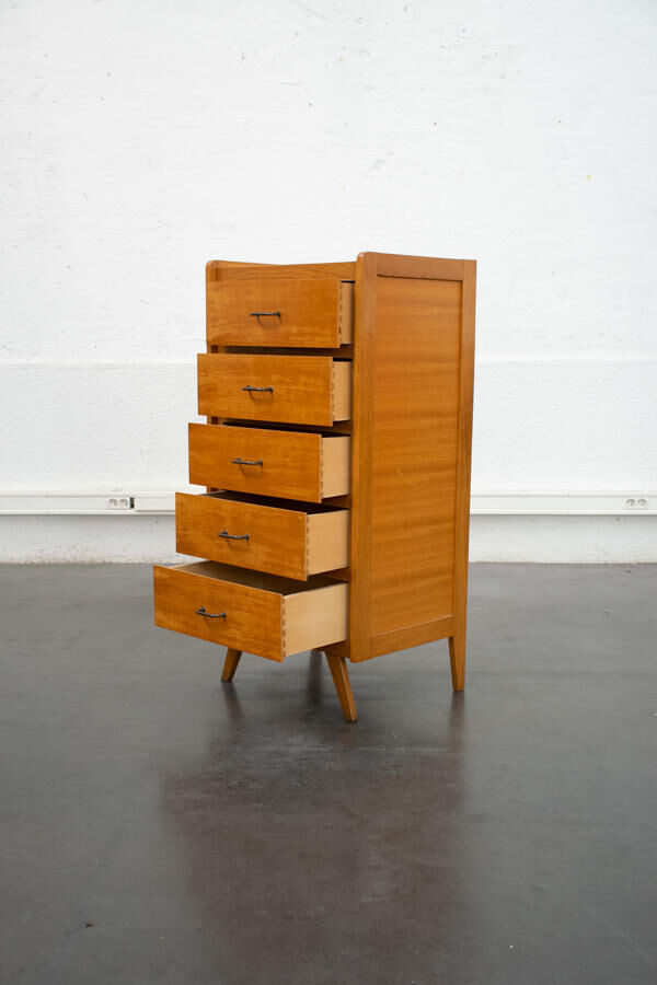 Chiffonier with compass feet