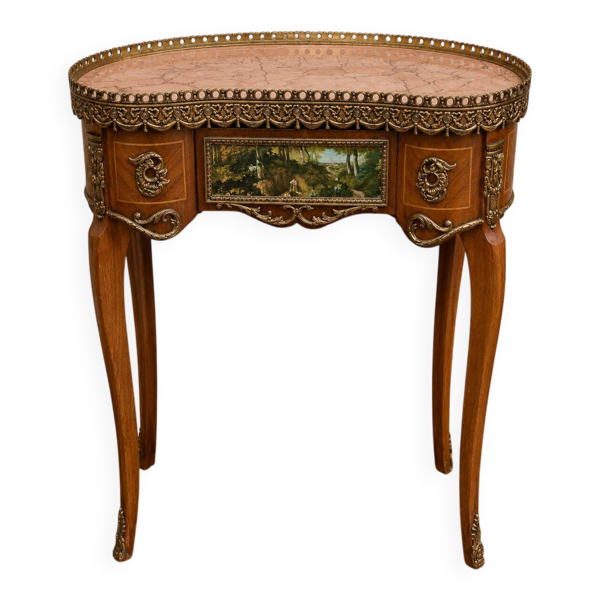 Bureau haricot de style Louis XV en marqueterie et bronze doré