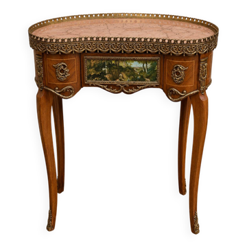 Louis XV style bean desk in marquetry and gilded bronze