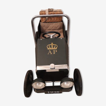 Royal pedal car