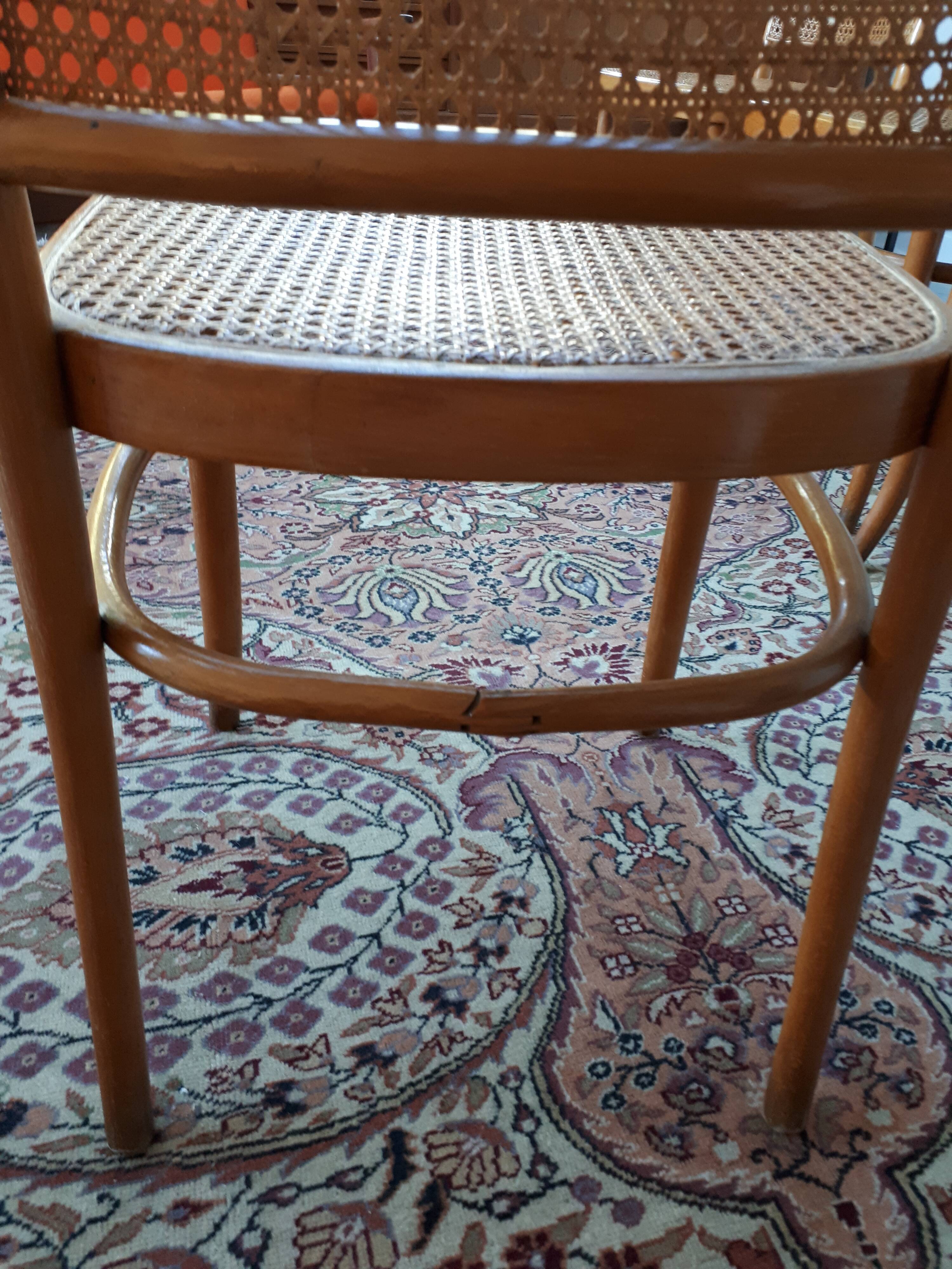 Set of 4 chairs model 811 Hoffman
