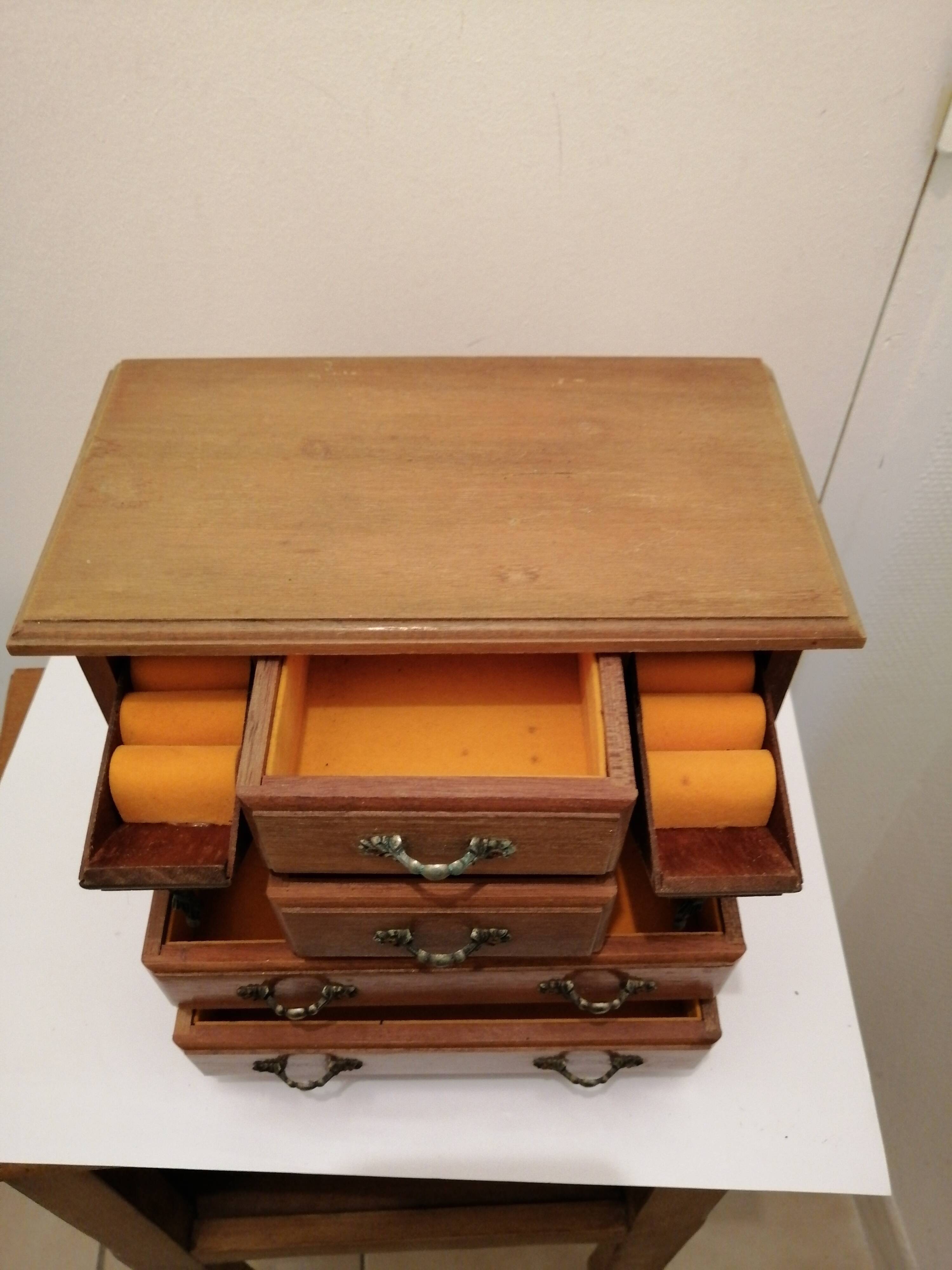 Boite a bijoux petite commode en bois vintage
