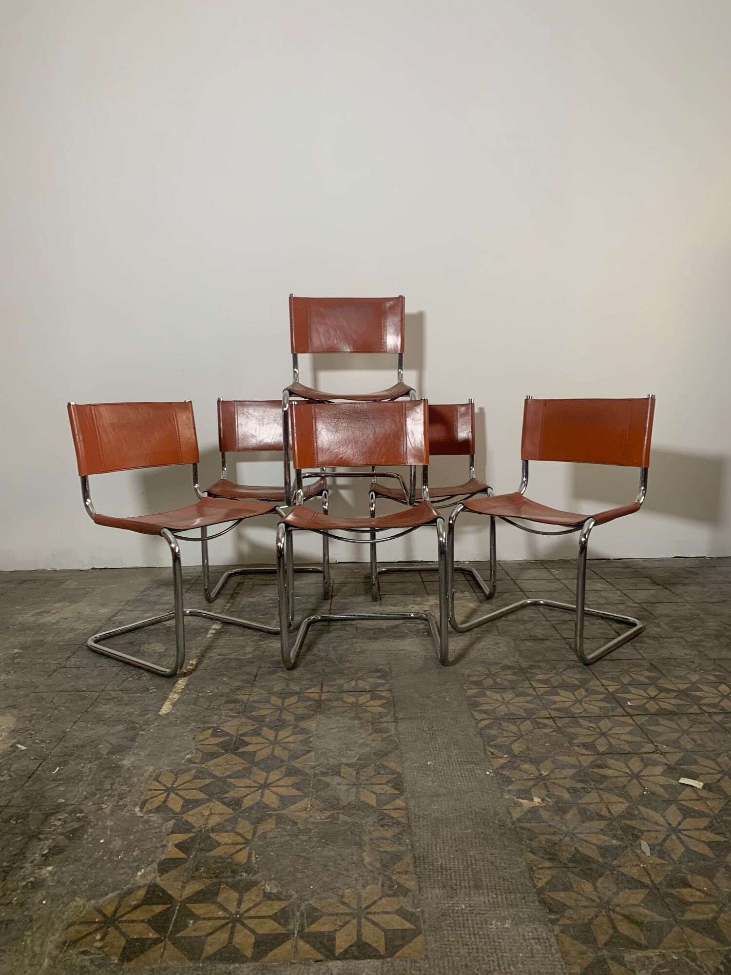 Set of 6 dining chairs