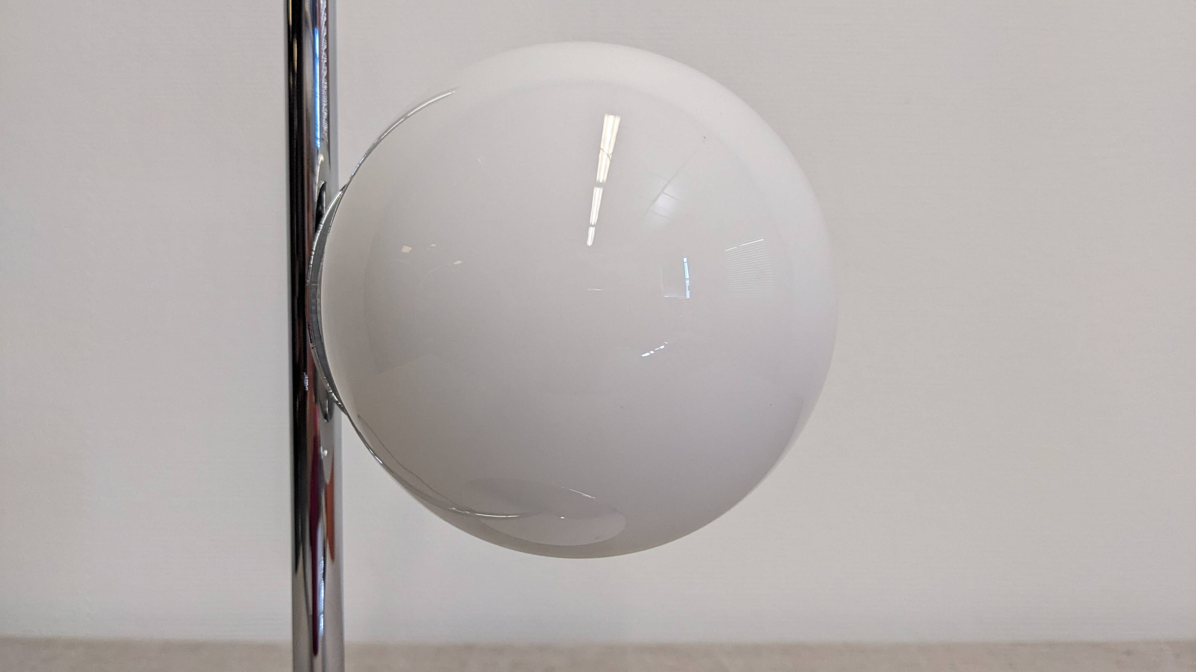 Space age lamp in white opaline from the 60s/70s