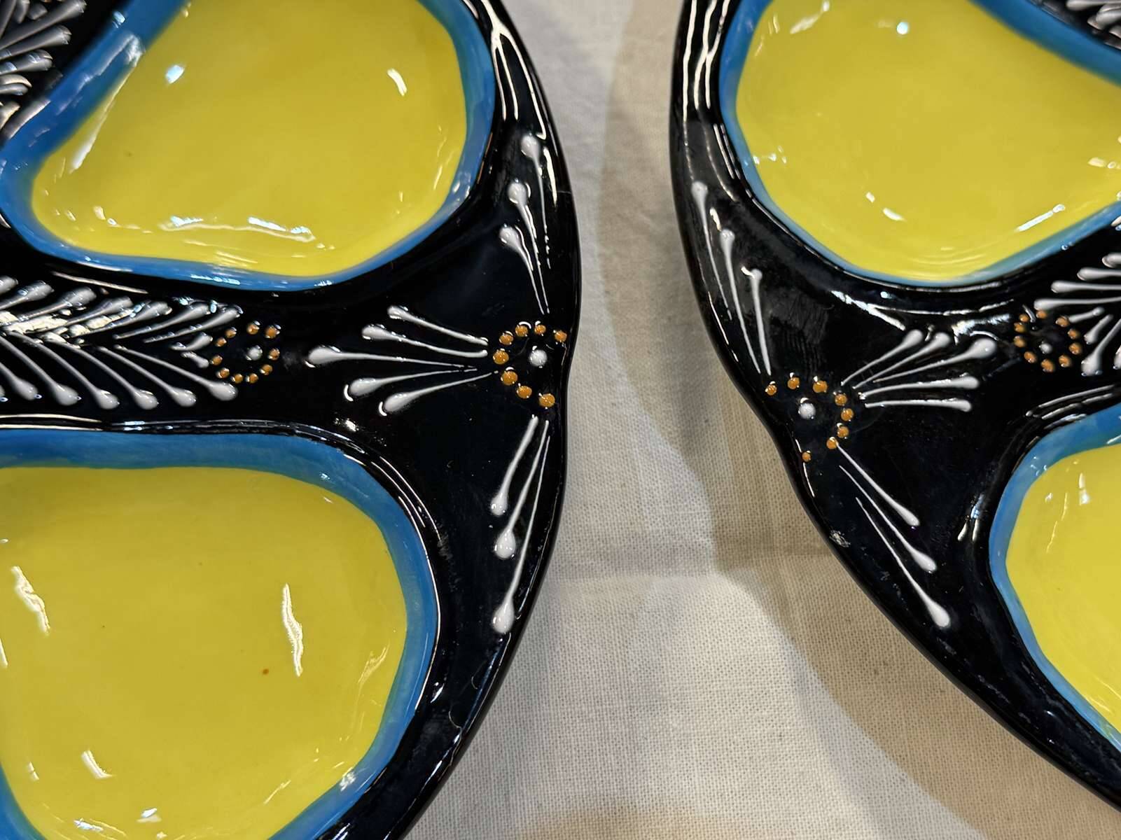 Oyster service in Quimper pottery from the 1950s.