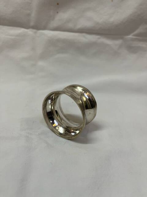 silver metal napkin ring 1980